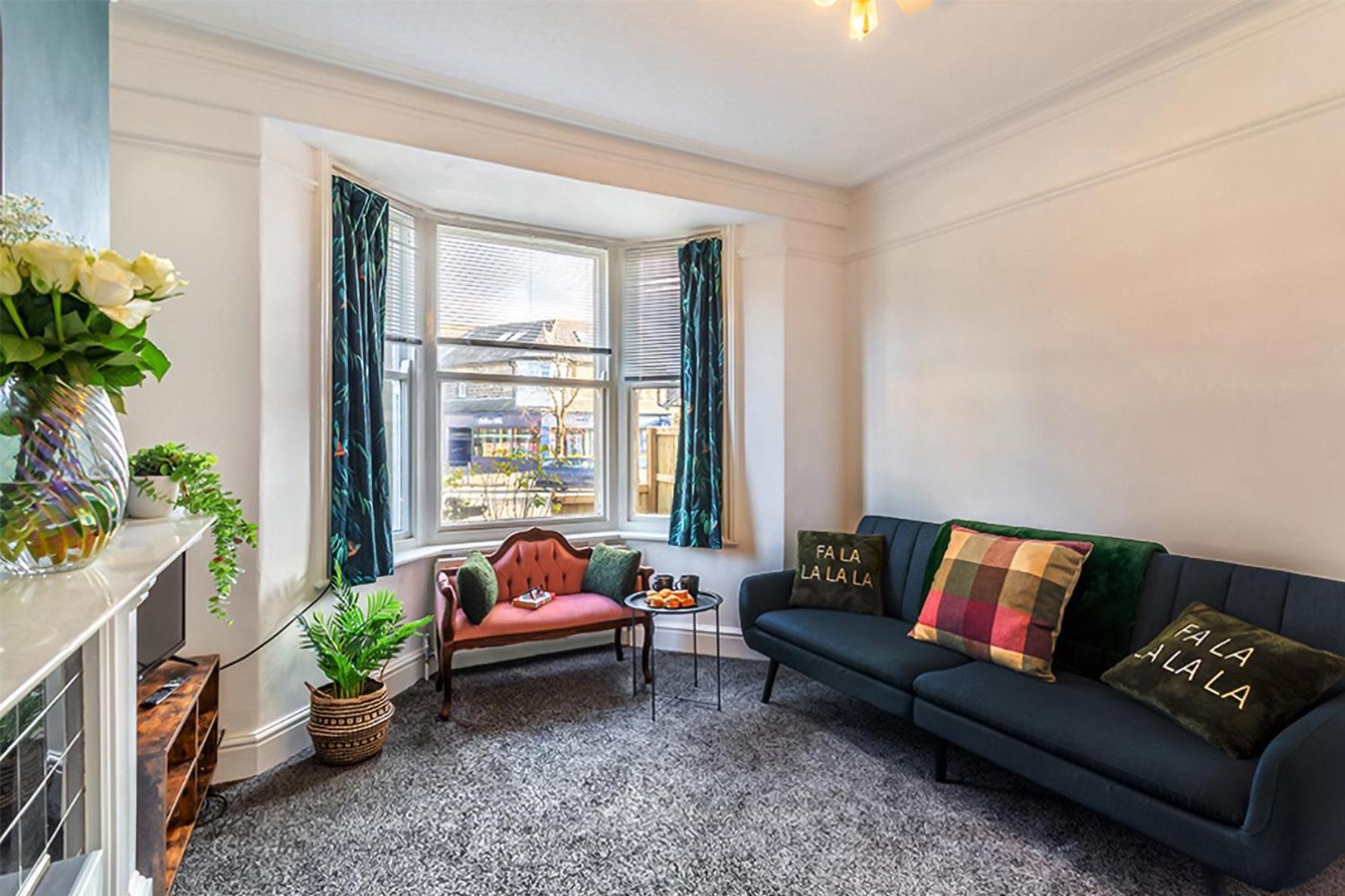 The Harrogate House - 4 Bed Townhouse Apartment Luaran gambar