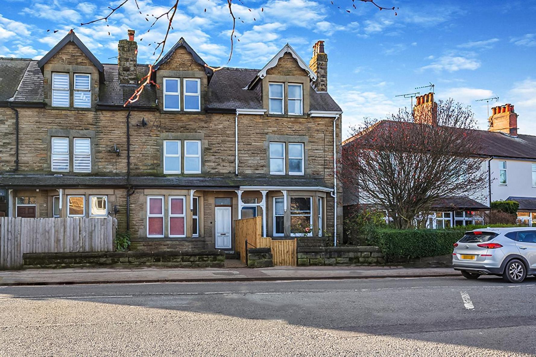 The Harrogate House - 4 Bed Townhouse Apartment Luaran gambar