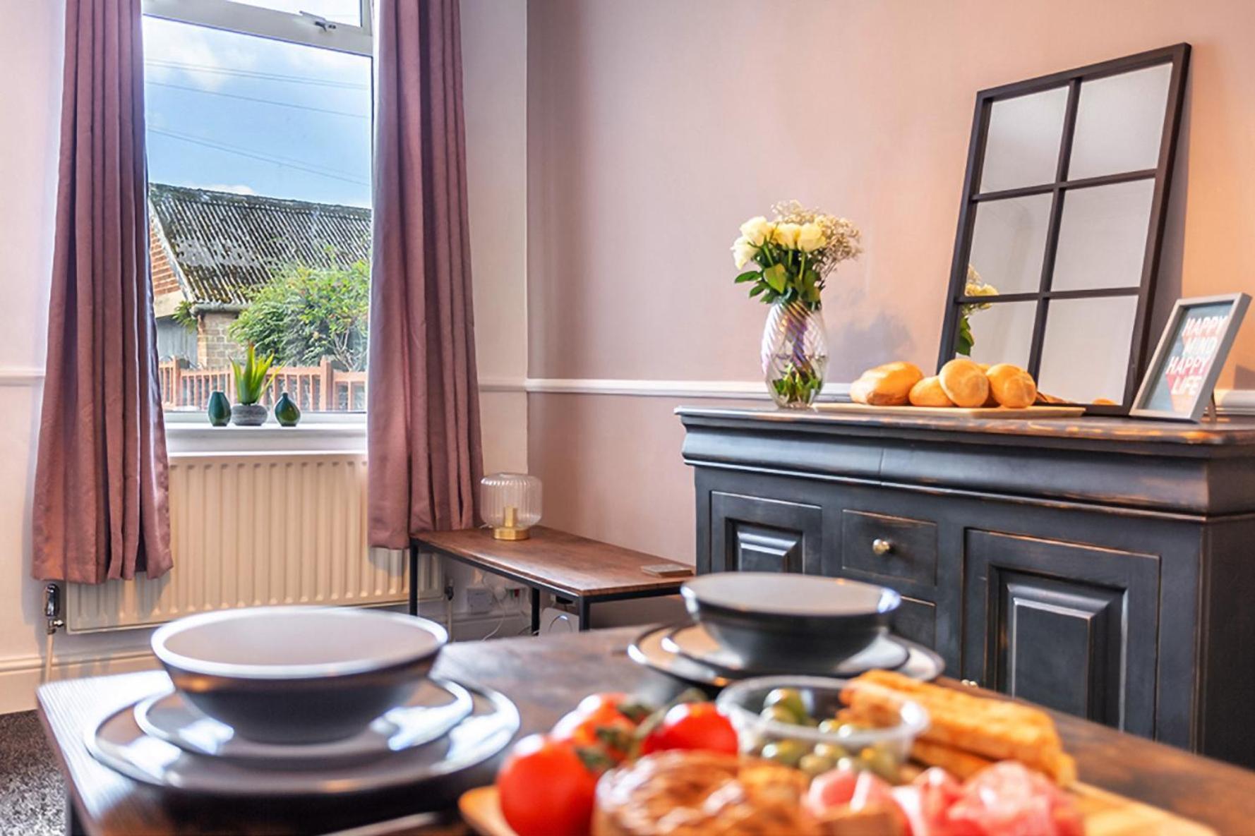 The Harrogate House - 4 Bed Townhouse Apartment Luaran gambar